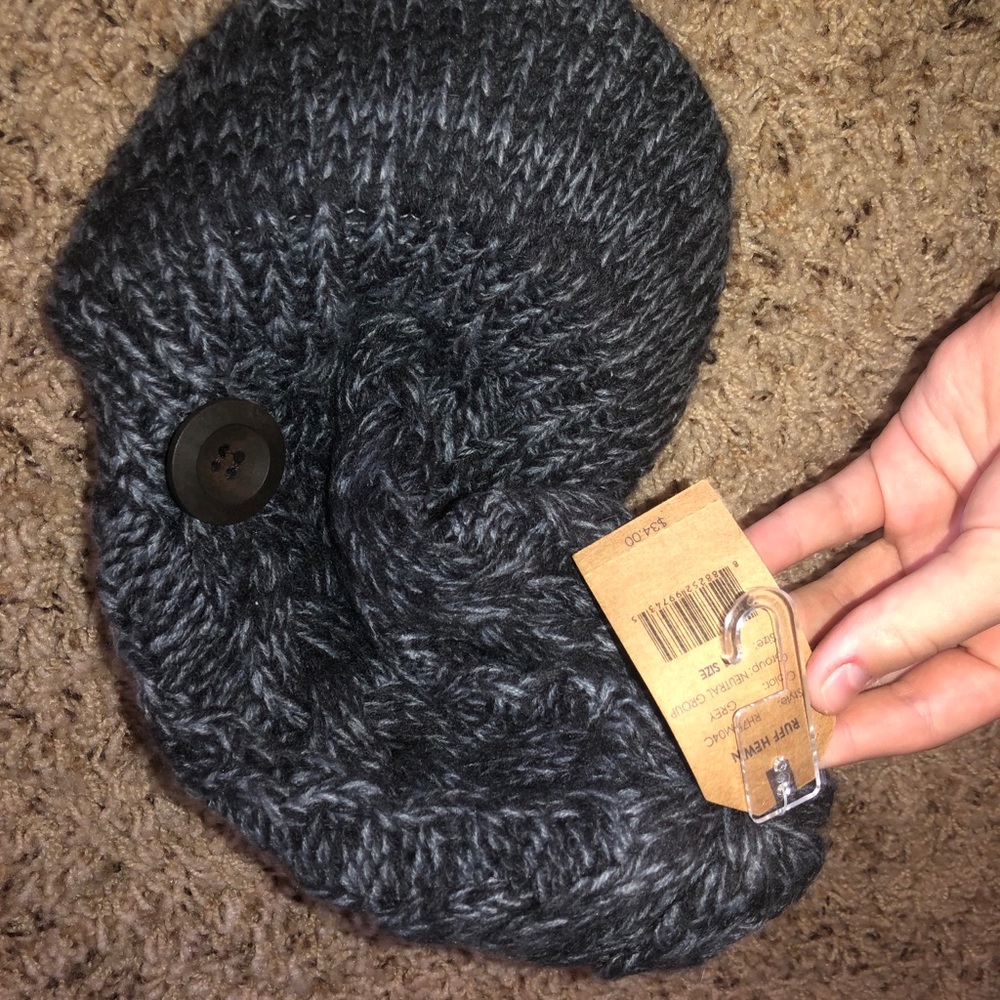 hat - Picture 2 of 4